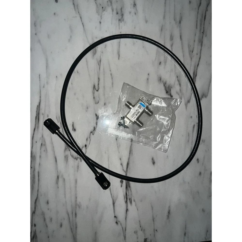 Lot Of 5 3'‎ Ft Coaxial Cable & 2 Way Commscope Digital Cable Splitter SV2G